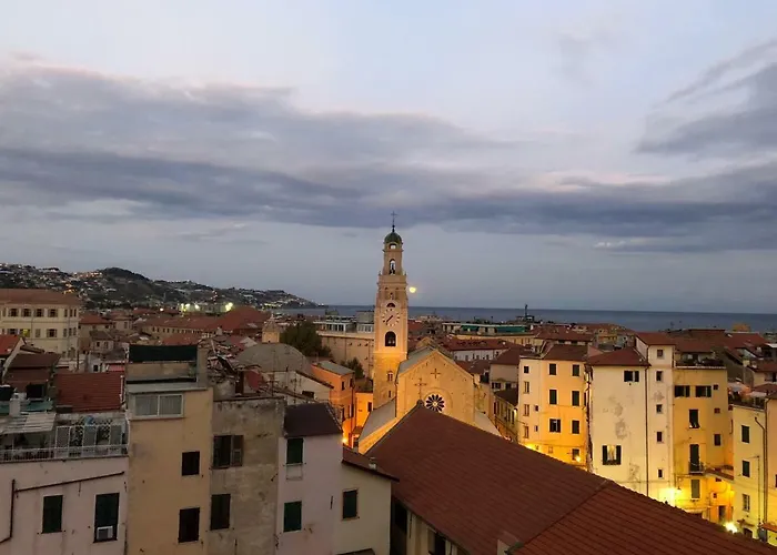 Appartamento Bellavista Con Parking Privato, A Un Passo Dal Teatro Ariston