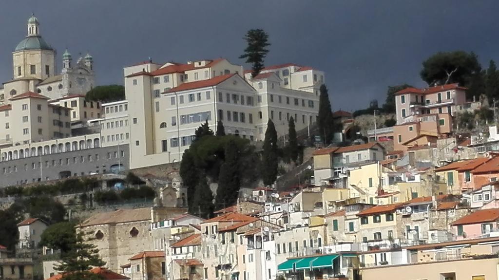 Bellavista Con Parking Privato, A Un Passo Dal Teatro Ariston *